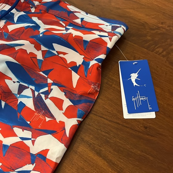 NWT Guy Harvey USA Shark 7" Volley Swim Trunk - Picture 4 of 8